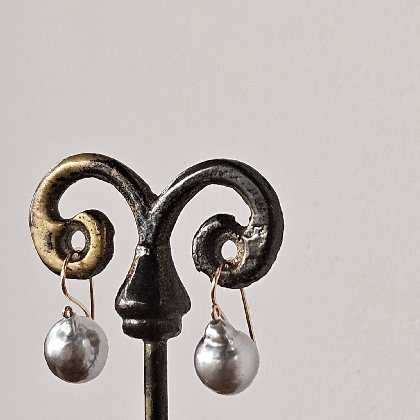 Silver Tahitian Pearls earrings in gold, handcrafted by Antiqua Jewelry