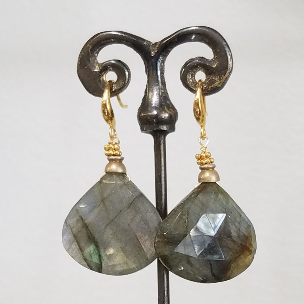 Labradorite rainbow earrings in gray, handcrafted by Antiqua Jewelry