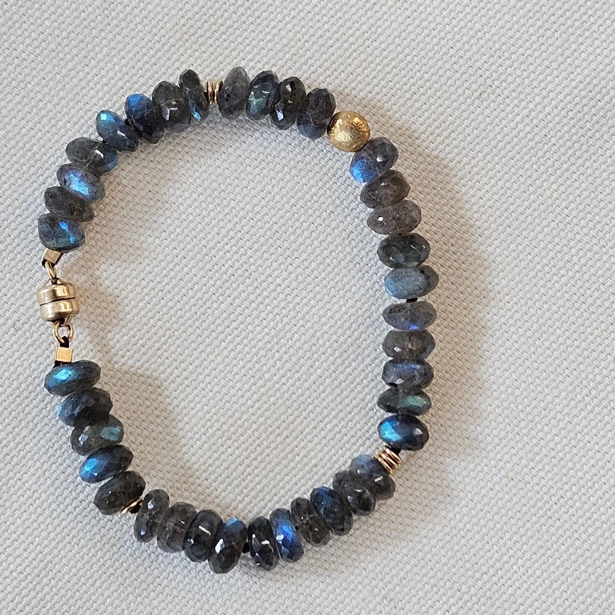 Rich tones Labradorite bracelet in gray, handcrafted by Antiqua Jewelry