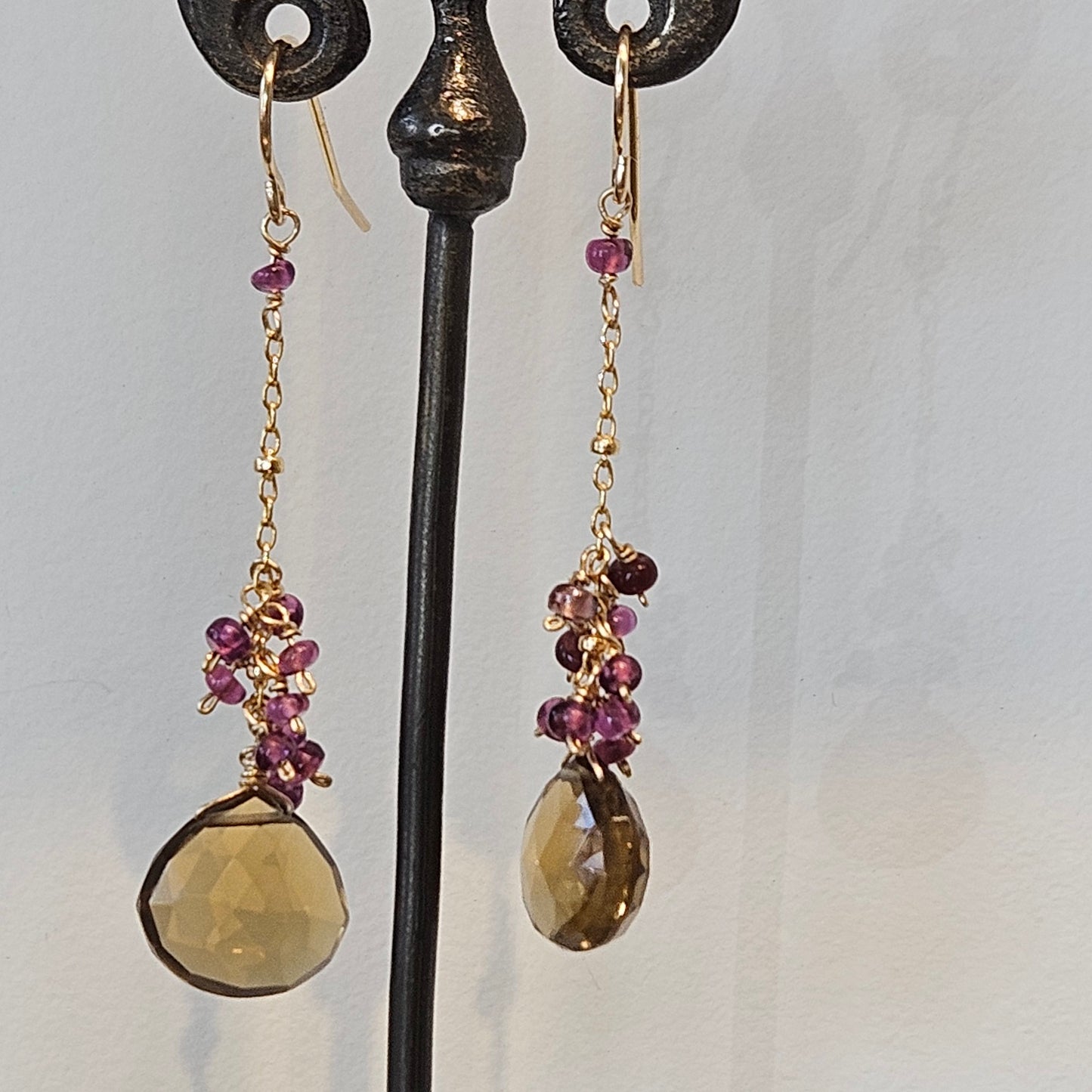 Sapphire cluster earrings in gold and gold-plated, handcrafted by Antiqua Jewelry