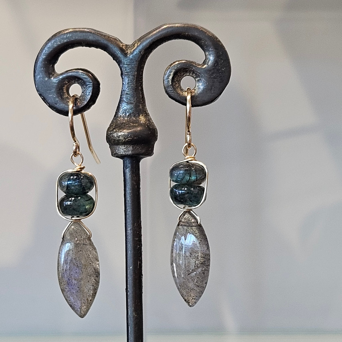 Green Lab earrings in black and metal, handcrafted by Antiqua Jewelry