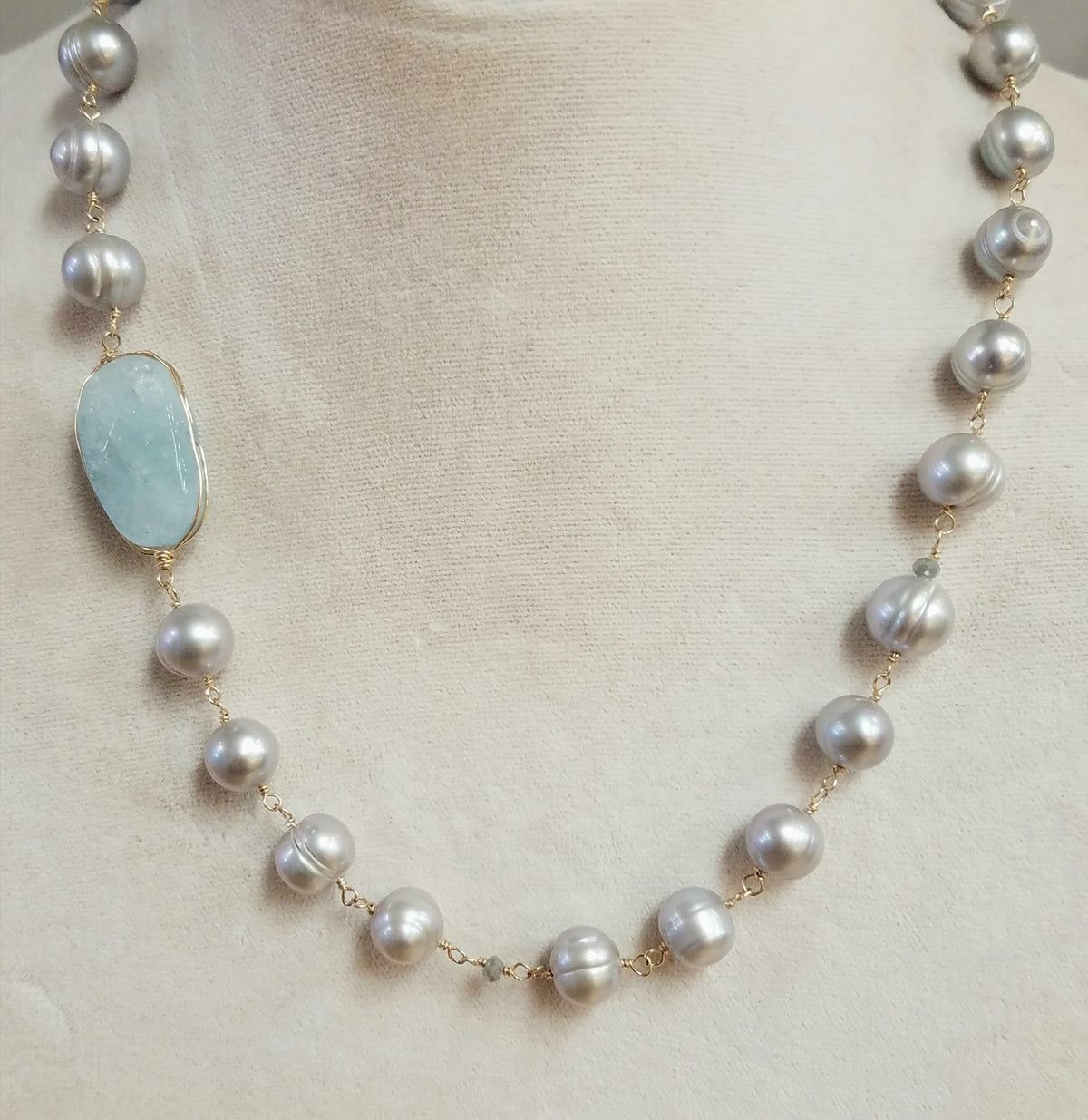 Aquamarine and Pearls necklace, handcrafted by Antiqua Jewelry