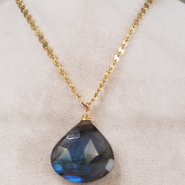 Almost night light Labradorite necklace in gray, handcrafted by Antiqua Jewelry