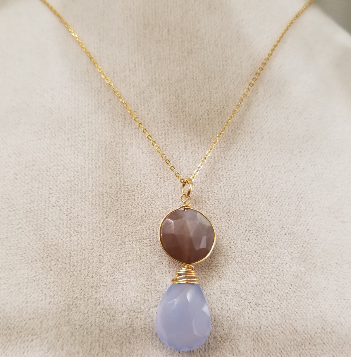 Chocklate Moonstone and Chalcedoney necklace in white, handcrafted by Antiqua Jewelry