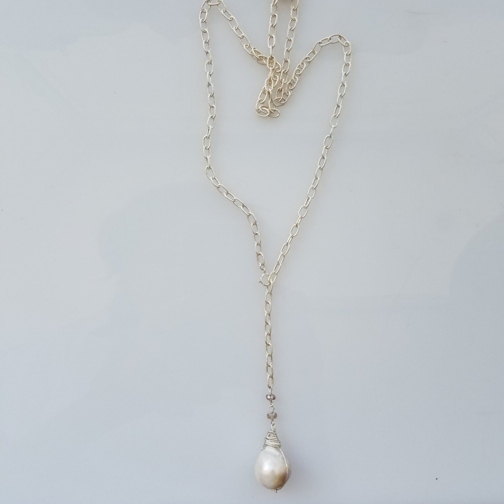 Tahitian baroque Pearl necklace in white, handcrafted by Antiqua Jewelry