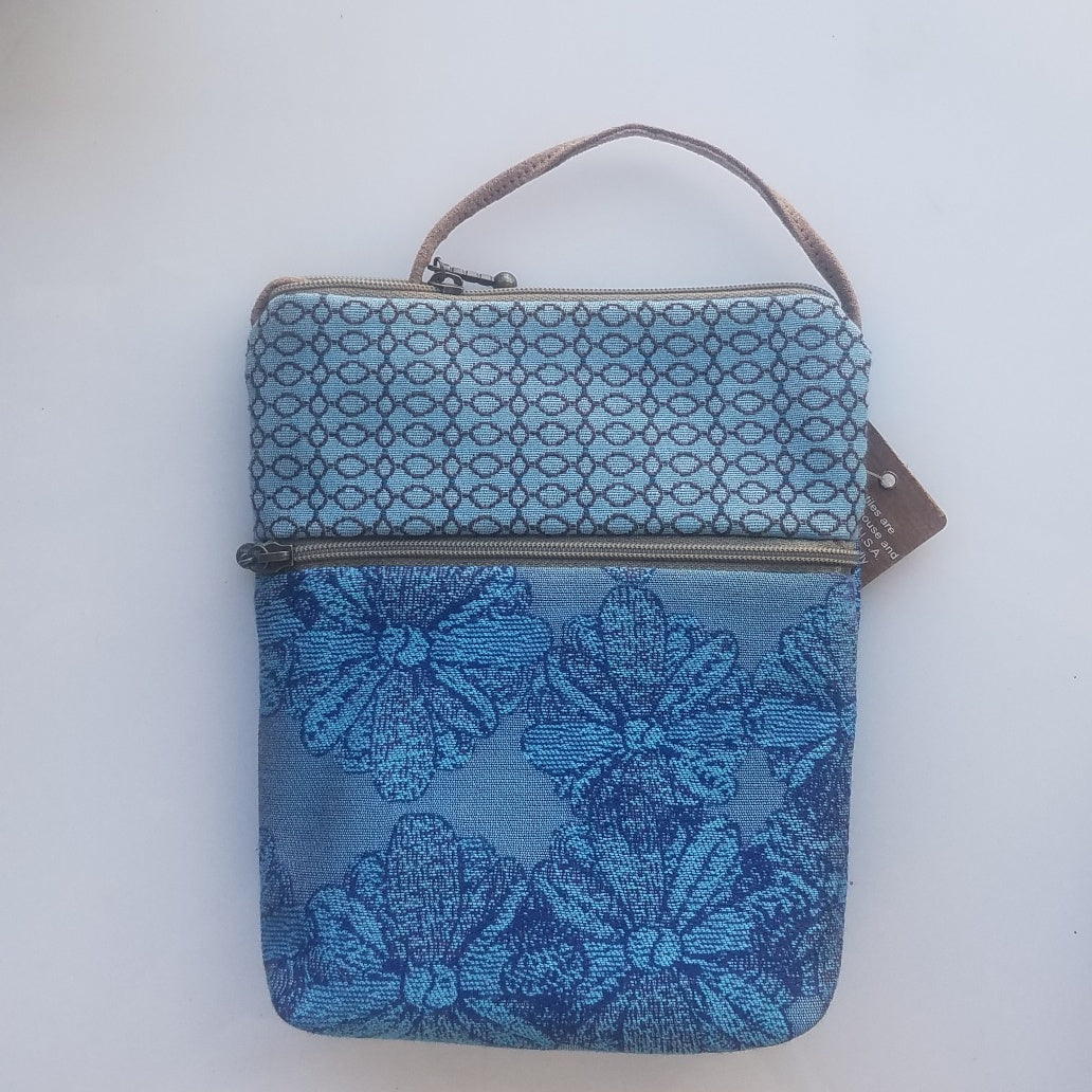 Vegan cross body bag in blue