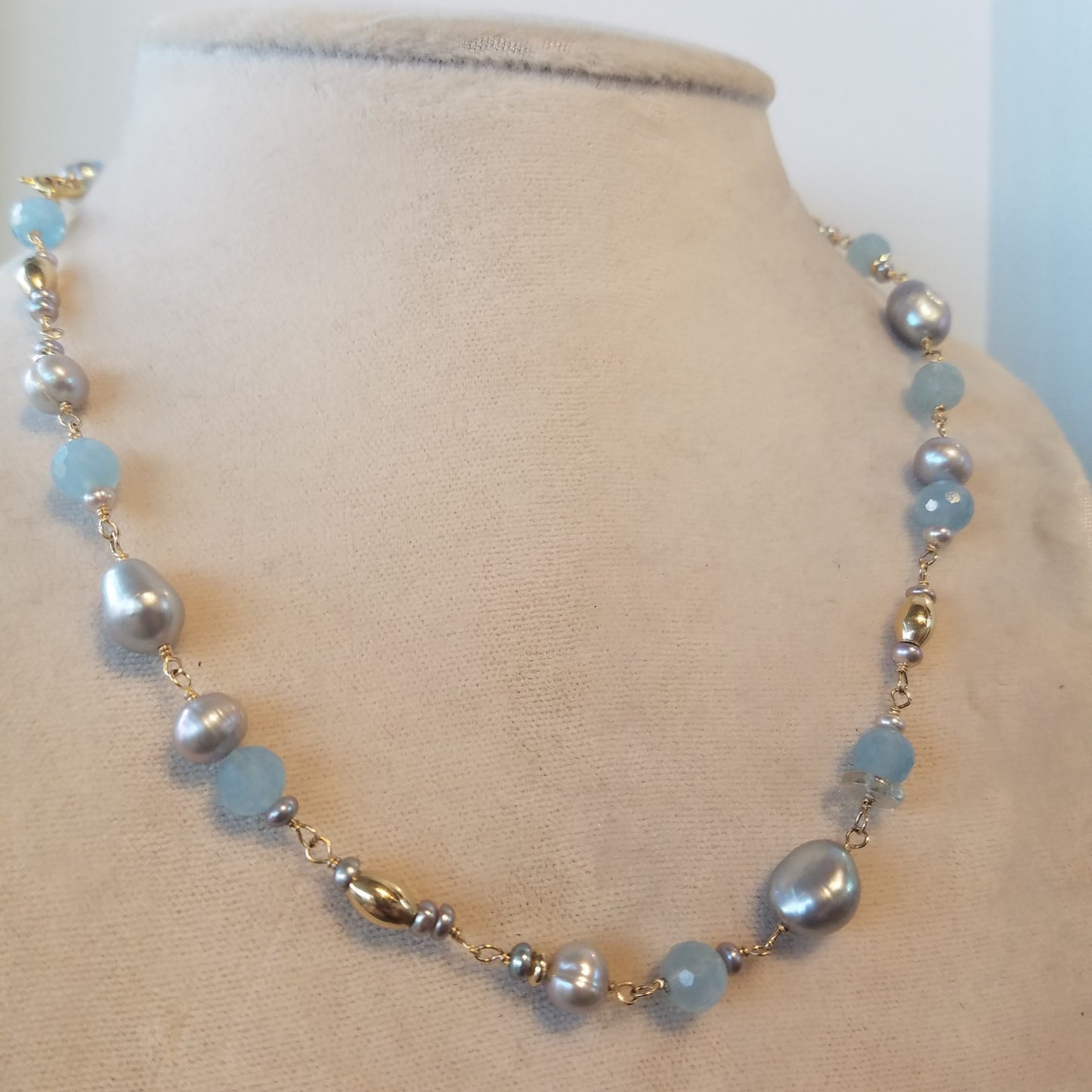 Aquamarine and silver Pearls necklace, handcrafted by Antiqua Jewelry